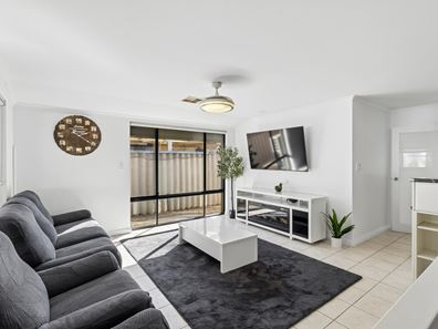 6 Currawong Court, Bennett Springs WA 6063