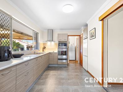 201 Corinthian Road East, Riverton WA 6148