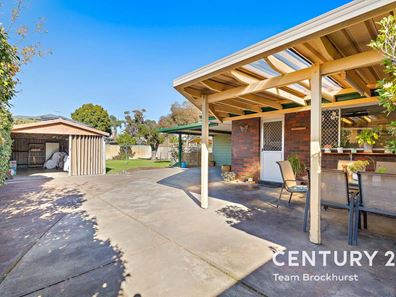 201 Corinthian Road East, Riverton WA 6148