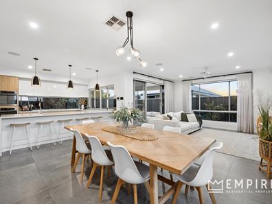 26 Prizba Rise, Coogee WA 6166