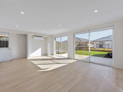 34 Kitaakari Crescent, Baldivis WA 6171