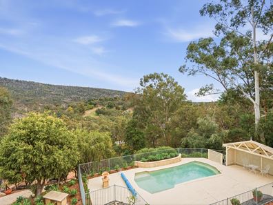 101 Soldiers Road, Roleystone WA 6111
