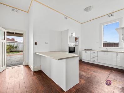 296 Railway Parade, East Cannington WA 6107