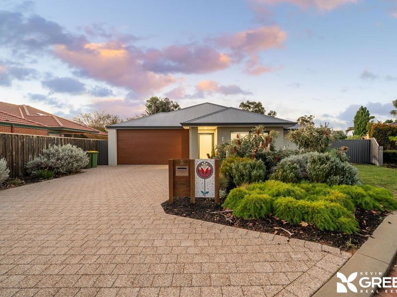 5 Rosella Way, Coodanup WA 6210