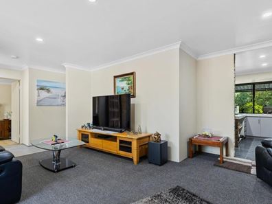 61 Bickner Way, Parmelia WA 6167
