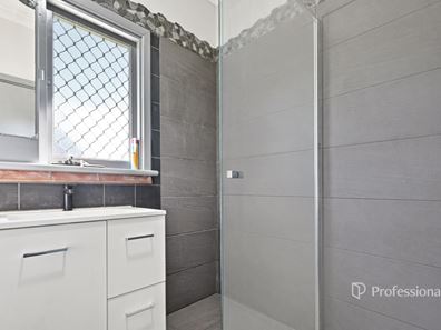 11 Digby Street, Rangeway WA 6530