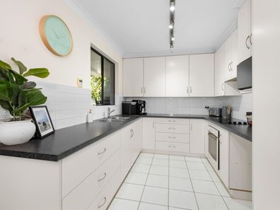 165 Campbell Street, West Lamington WA 6430
