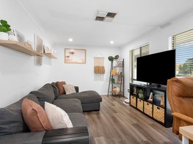 165 Campbell Street, West Lamington WA 6430