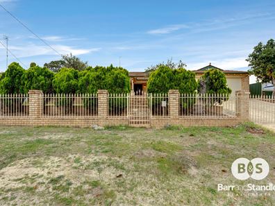 24 King Street, Waroona WA 6215