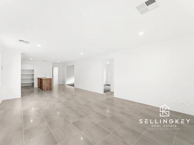 7 SCARLET ROAD, Kwinana Town Centre WA 6167