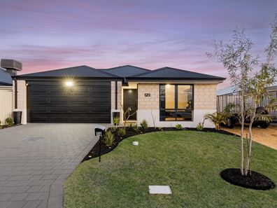 14 Pembroke Approach, Hilbert WA 6112
