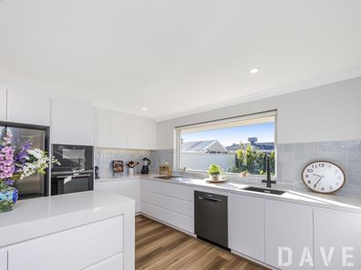 8 Hann Place, Padbury WA 6025