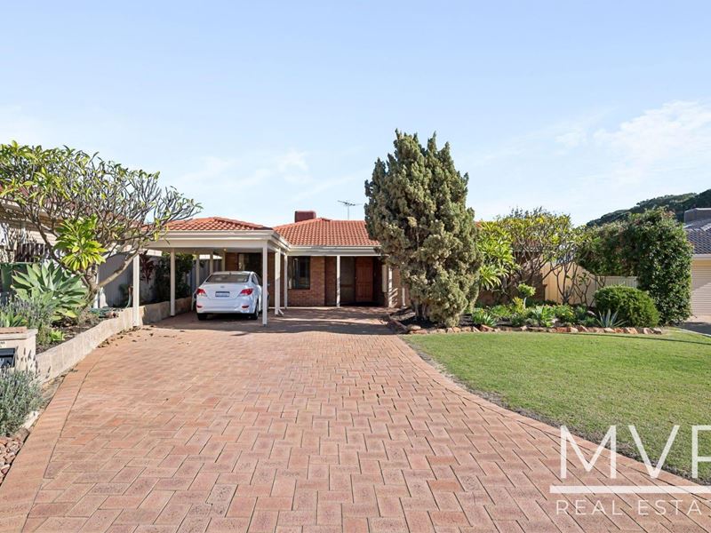 18 Forest Walk, Kardinya WA 6163