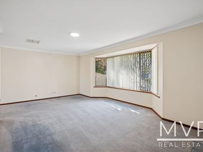 18 Forest Walk, Kardinya WA 6163