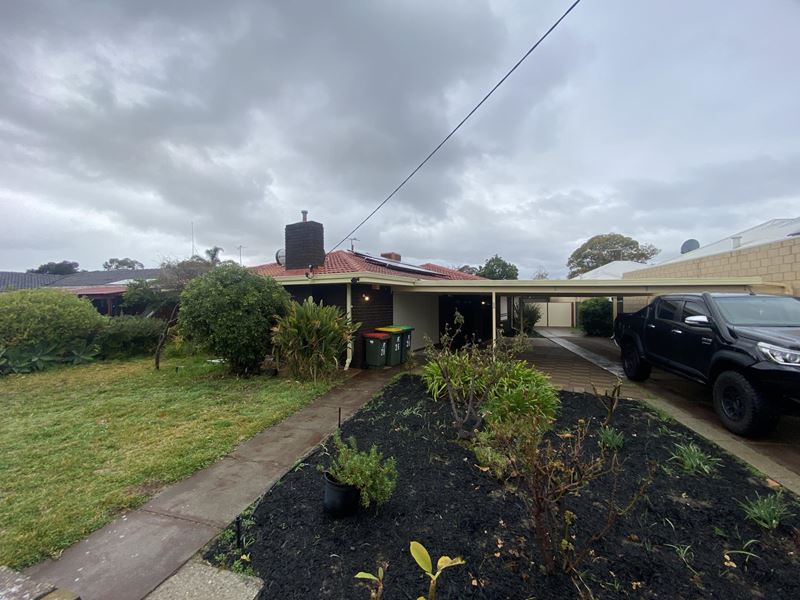 26 Linthorne Way, Balga WA 6061