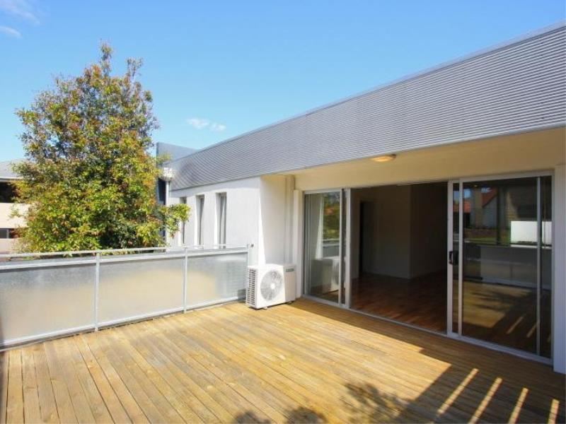 9/159 Labouchere Road, Como WA 6152