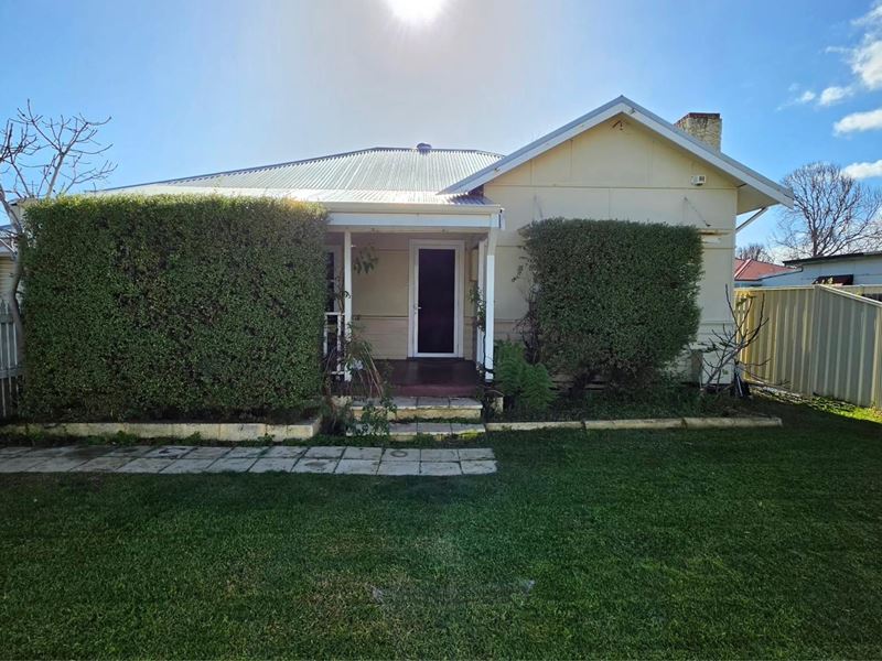 90a Clarke Street, South Bunbury WA 6230
