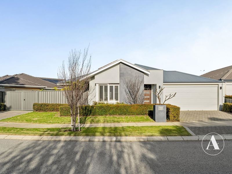 15 Grapestone Road, Piara Waters WA 6112