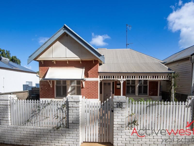 98 Fitzgerald Street, Beachlands WA 6530