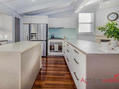 98 Fitzgerald Street, Beachlands WA 6530