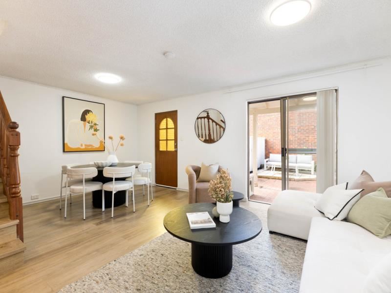 9/48 Broadway, Crawley