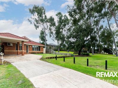 15 Eton Court, Bentley WA 6102