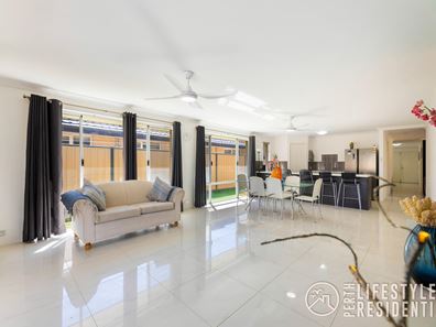 42 Bulburin Parade, Yanchep WA 6035