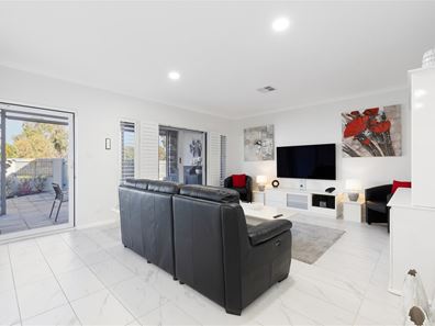 54 Clubhouse Lane, Gnangara WA 6077