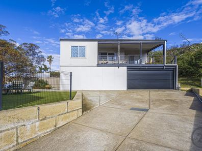 2/17 Valley Road, Halls Head WA 6210
