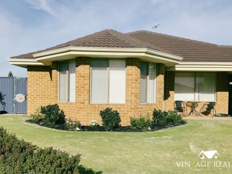 17 Mintberry Gardens, Byford WA 6122
