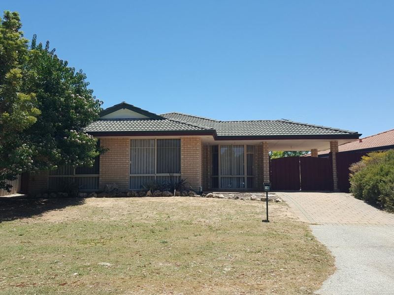 14 Round Hill Dr, Port Kennedy WA 6172