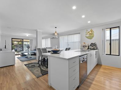 2 Honeysuckle Mews, Baldivis WA 6171