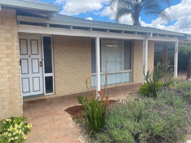 2/17 Herndon Close, Cannington WA 6107