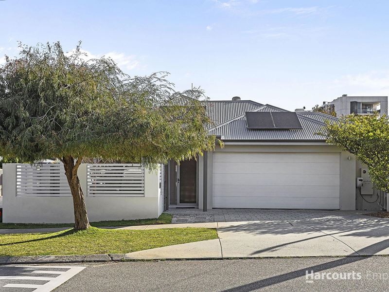 1/23 Stanley Street, Scarborough WA 6019