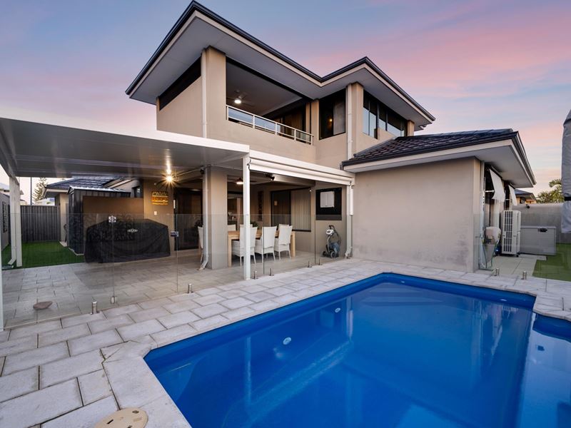5 Dotterel Green, Jindalee WA 6036
