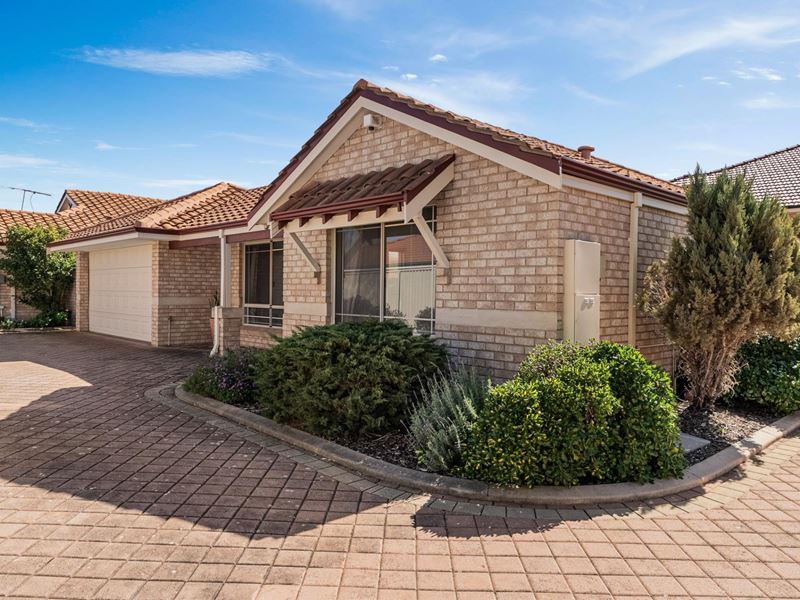 2/51 Duchart Way, Coogee WA 6166