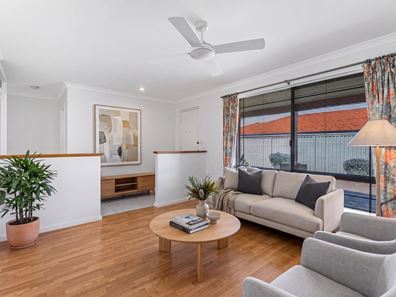 2/51 Duchart Way, Coogee WA 6166