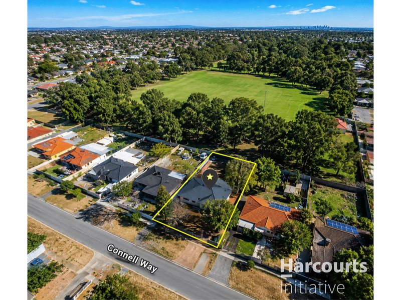 10 Connell Way, Girrawheen WA 6064