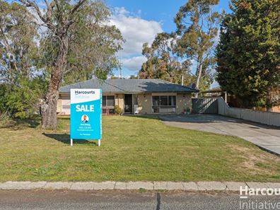 10 Connell Way, Girrawheen WA 6064