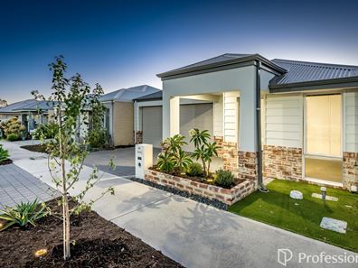 18 Gouldian Circuit, Alkimos WA 6038
