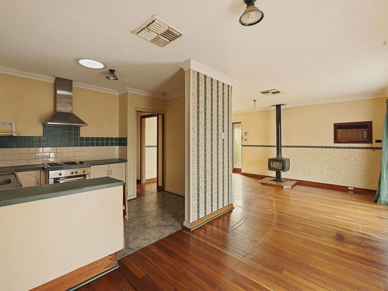 113 Crandon Street, Gosnells WA 6110