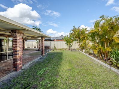 17 Chesterton Drive, Thornlie WA 6108