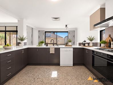 121 Comrie Road, Canning Vale WA 6155