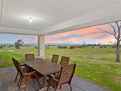 235 Nicholson Road, Cookernup WA 6219