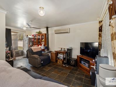 18 Opperman Place, Middle Swan WA 6056