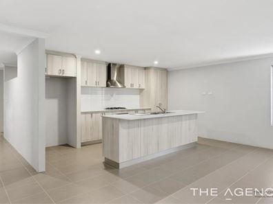 23 Yamarna Road, Golden Bay WA 6174