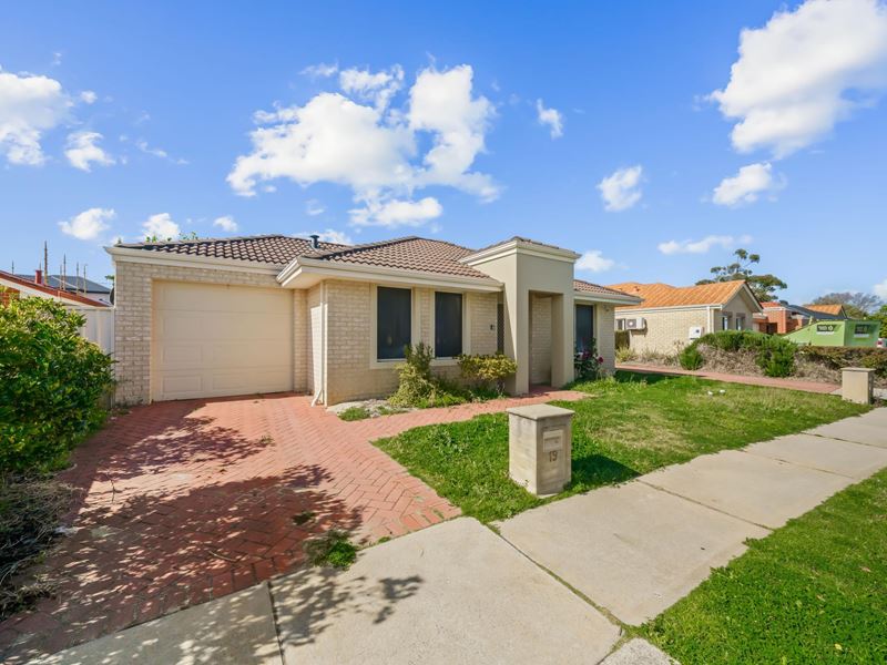 19 Prince Street, Queens Park WA 6107