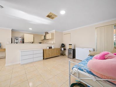 19 Prince Street, Queens Park WA 6107