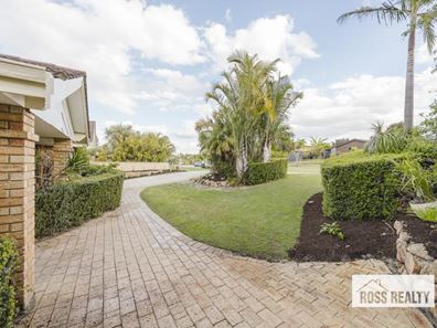 17 Lagoon Heights, Ballajura WA 6066