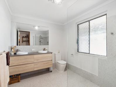 15 Lawrence Street, Gosnells WA 6110